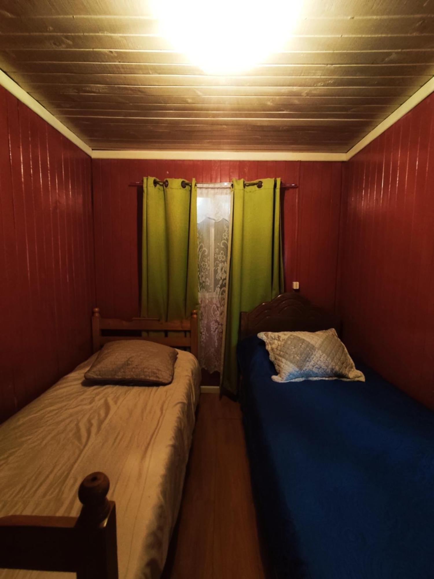 Cabana La Araucaria El Manzano  Стая снимка